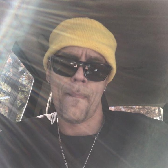 Meet your Posher, Nick - Picture 1 of 1